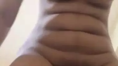 Round boobs Indian maal nude private show for lover