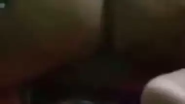 Bangladeshi aunty is humped by Desi uncle in the homemade XXX video