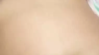 Married Bengali bhabhi pussy fingering viral MMS