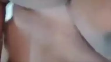 Desi mom masturbates for fans and demonstrates who big her breasts are